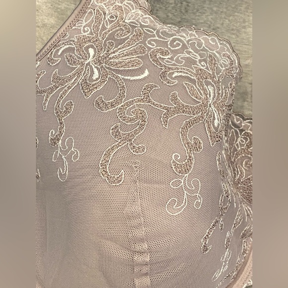 NWT- Playtex Secrets Beautiful LIft With Embroidery Underwire Bra, Size 44DDD - Picture 8 of 11